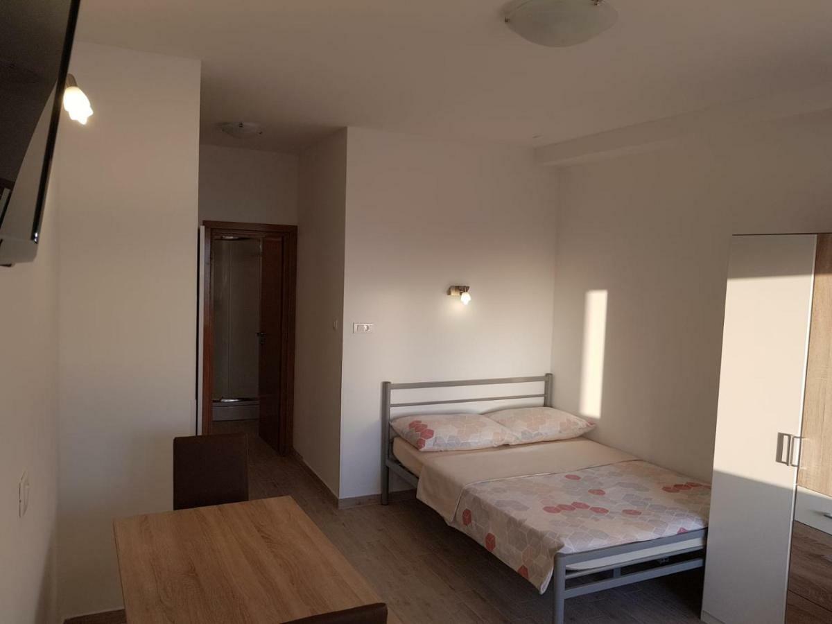 Studio Apartment Matija Podstrana Ngoại thất bức ảnh